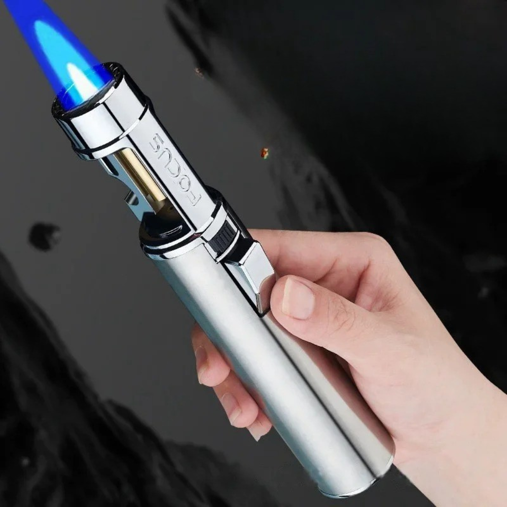 FOCUS™ | La Flamme Ultime : Puissante, Rapide, Précise.